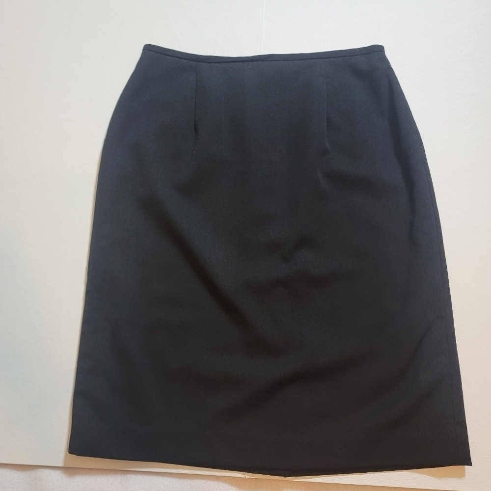 Vintage investments size 12 black skirt. 100% wool